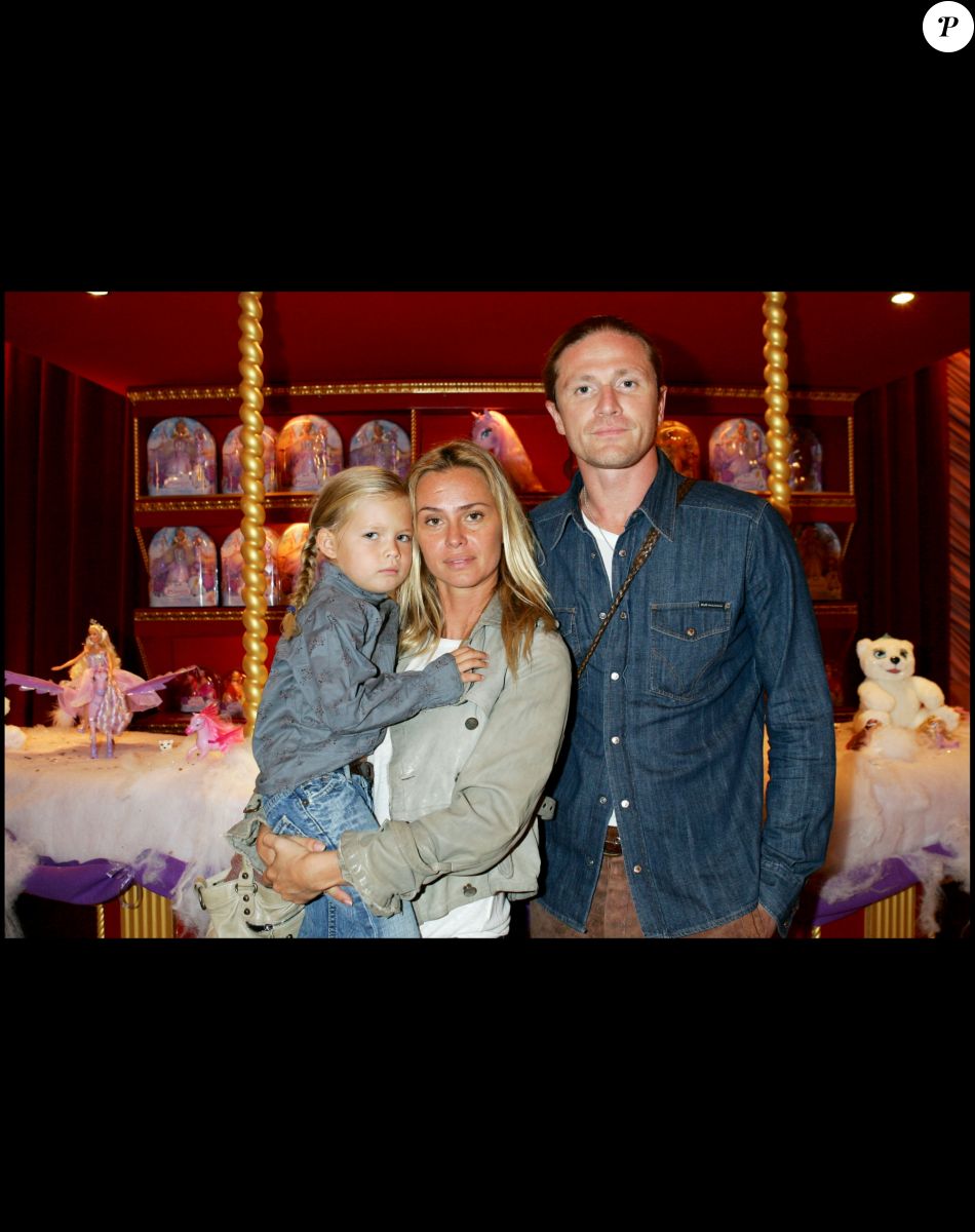 Semi-Exclusif - Emmanuel Petit et sa femme Maria - A l'occasion des 20 ans de la victoire de l'équipe de France, les bleus 98 se sont rendus à un dîner organisé au Buddha Bar avec tous les joueurs et leur famille le 11 juin 2018. © Rachid Bellak/Bestimage