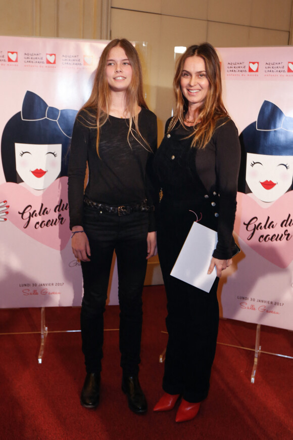 Agathe de La Fontaine et sa fille Zoé (fille d'Emmanuel Petit) - Gala du Coeur donné au profit de l'association Mécénat Chirurgie Cardiaque, avec un récital du pianiste Miroslav Kultyshev à la Salle Gaveau à Paris le 30 janvier 2017. © Philippe Doignon/Bestimage