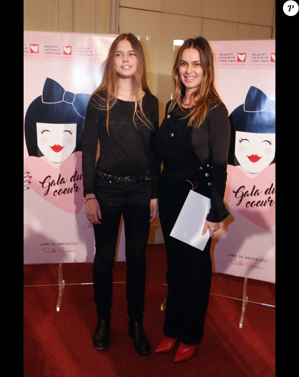 Agathe de La Fontaine et sa fille Zoé (fille d'Emmanuel Petit) - Gala du Coeur donné au profit de l'association Mécénat Chirurgie Cardiaque, avec un récital du pianiste Miroslav Kultyshev à la Salle Gaveau à Paris le 30 janvier 2017. © Philippe Doignon/Bestimage