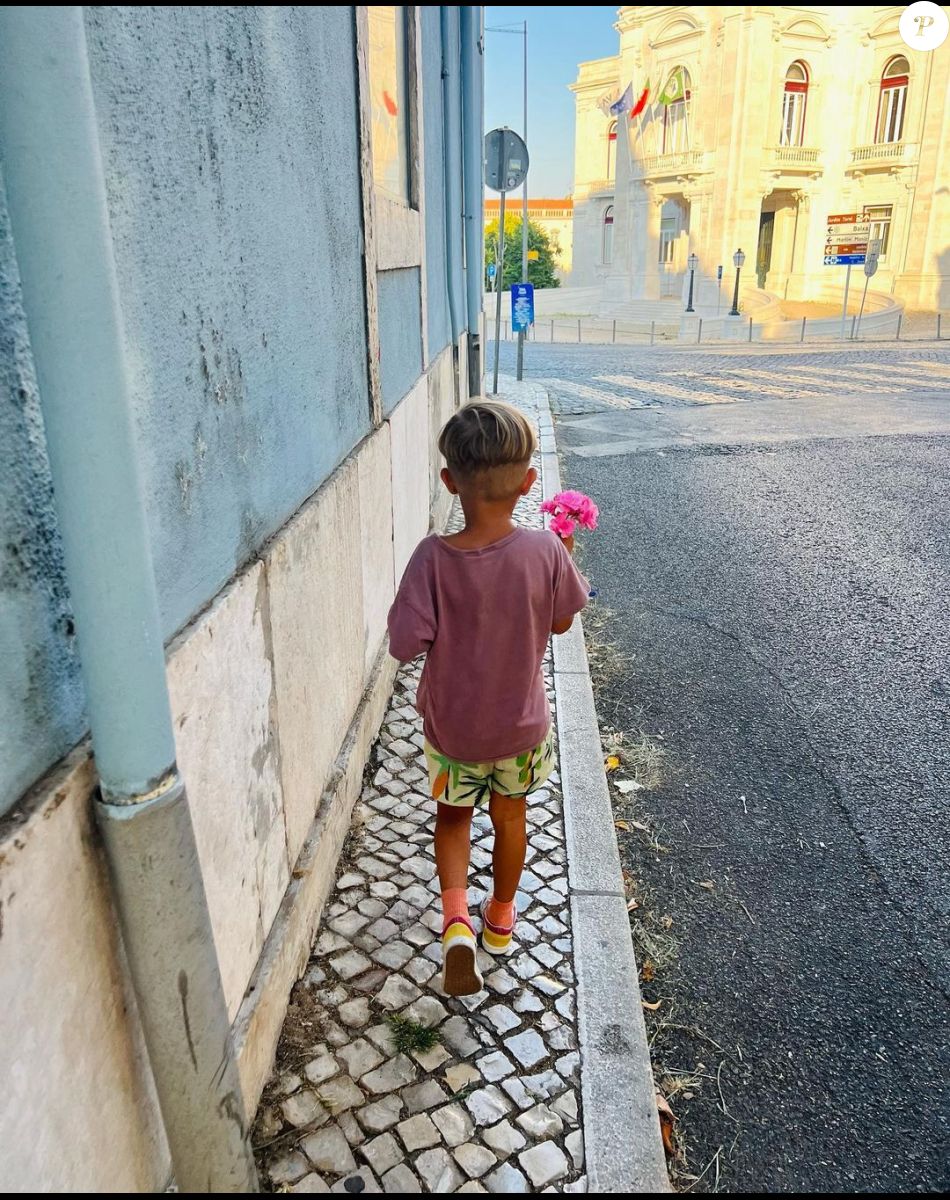Coralie Barbier partage une photo de son fils. Instagram. Le 28 août 2022.