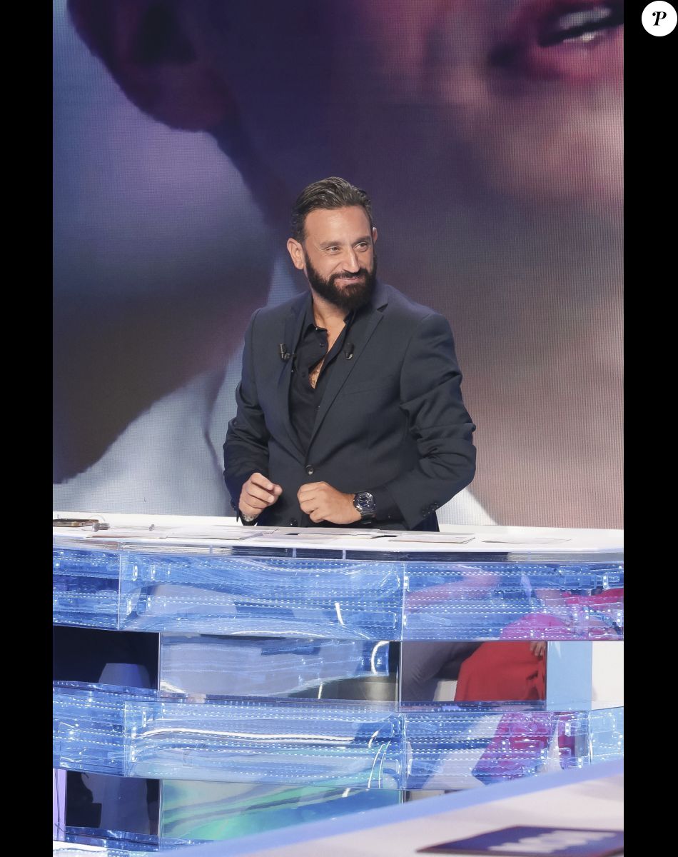 Exclusif - Cyril Hanouna - Sur le plateau de l'émission TPMP (Touche Pas à Mon Poste) présentée en direct par C.Hanouna et diffusée sur C8 - Paris le 8 septembre 2022 - © Jack Tribeca / Bestimage