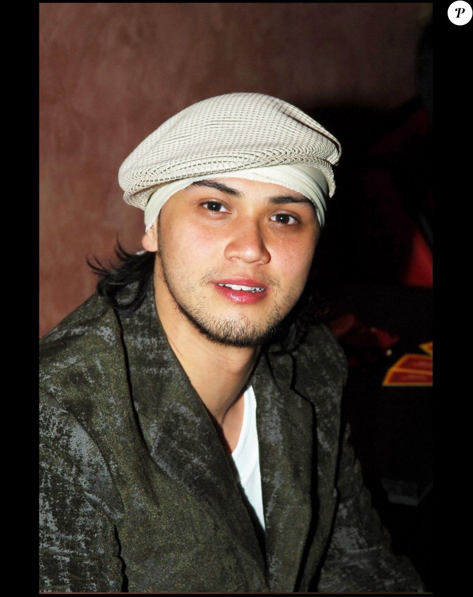 Billy Crawford - Inauguration du restaurant "Montecristo Orient" à Paris sur les Chamops-Elysées.