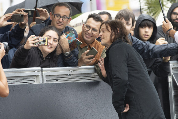 Norman Reedus arrive à l'hôtel "Marie Cristina" lors du 70ème Festival du Film de Saint-Sébastien, le 24 septembre 2022. 