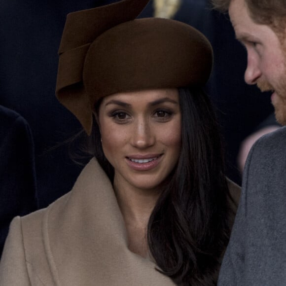 Le prince Harry et sa fiancée Meghan Markle - La famille royale d'Angleterre arrive à la messe de Noël à l'église Sainte-Marie-Madeleine à Sandringham, le 25 décembre 2017. 