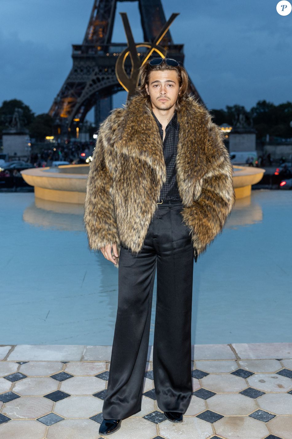 Henry Eikenberry - Front row du défilé de mode Saint Laurent, Prêt-à