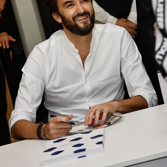 Cyril Lignac est l'invité "Star" de ShowColat le 2 novembre 2018. Cette semaine dédiée au chocolat organisée par CAP 3000, la galerie commerciale de Saint-Laurent du Var, près de Nice, a commencé le 27 octobre pour se terminer le 4 novembre. © Bruno Bebert/Bestimage
