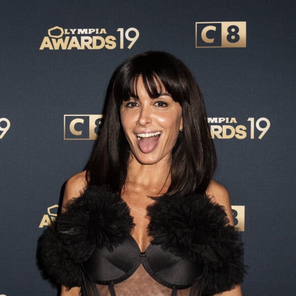 Jenifer Bartoli au photocall de la 1ère édition des "Olympia Awards", cérémonie récompensant des artistes de la musique et de l'humour, présentée par A. de Caunes à l'Olympia. Paris, le 11 décembre 2019. © Tribeca-Gorassini/Bestimage 