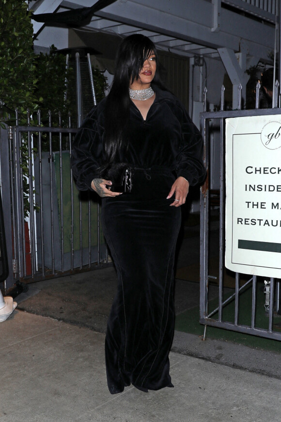 Rihanna a dîné au restaurant "Giorgio Baldi" à Santa Monica le 30 septembre 2022. 