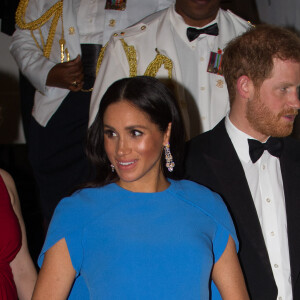 Le prince Harry, duc de Sussex, et Meghan Markle, duchesse de Sussex (enceinte) arrivent au dîner d'Etat donné en leur honneur à Suva, Îles Fidji le 23 octobre 2018. 