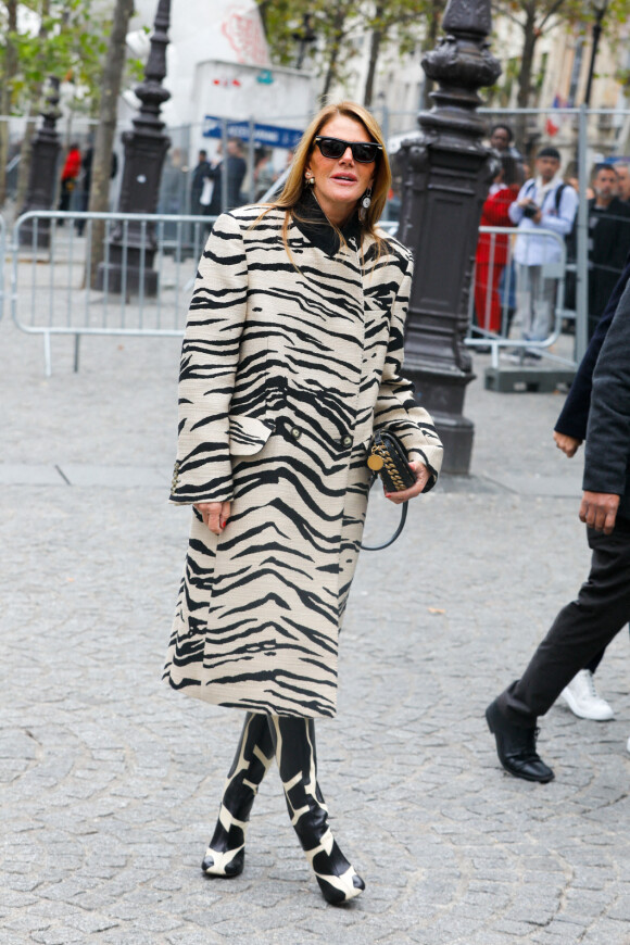Anna Dello Russo - Arrivées au défilé prêt-à-porter printemps-été 2023 "Stella McCartney" lors de la fashion week de Paris le 3 octobre 2022. © Clovis / Veeren / Bestimage