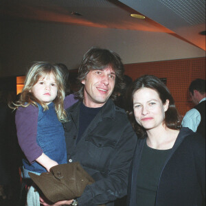 Charlotte Valandrey avec sa fille Tara en 2003 au Stade de France