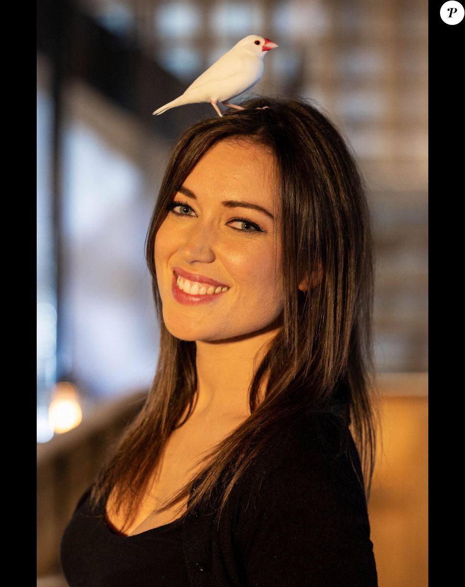Exclusif - Elsa Esnoult - Enregistrement de l'émission "Animaux Stars", présentée par B.Montiel et diffusée le 8 octobre à 17h30 sur Animaux TV © Jérémy Melloul / Bestimage