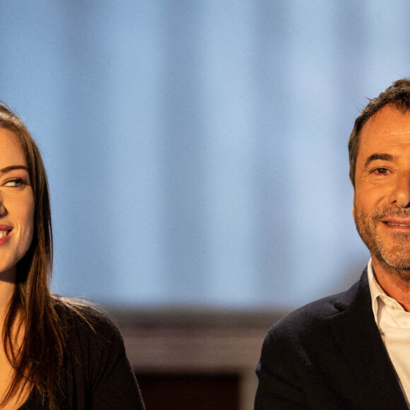 Exclusif - Elsa Esnoult et Bernard Montiel - Enregistrement de l'émission "Animaux Stars", présentée par B.Montiel et diffusée le 8 octobre à 17h30 sur Animaux TV © Jérémy Melloul / Bestimage 