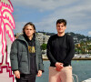 Orelsan et son frère Clément Cotentin durant un Photocall pour la série "Montre jamais ça à personne", lors du 4ème Canneseries sur le ponton de la plage du Majestic à Cannes, le 10 octobre 2021. © Bruno Bebert/Bestimage