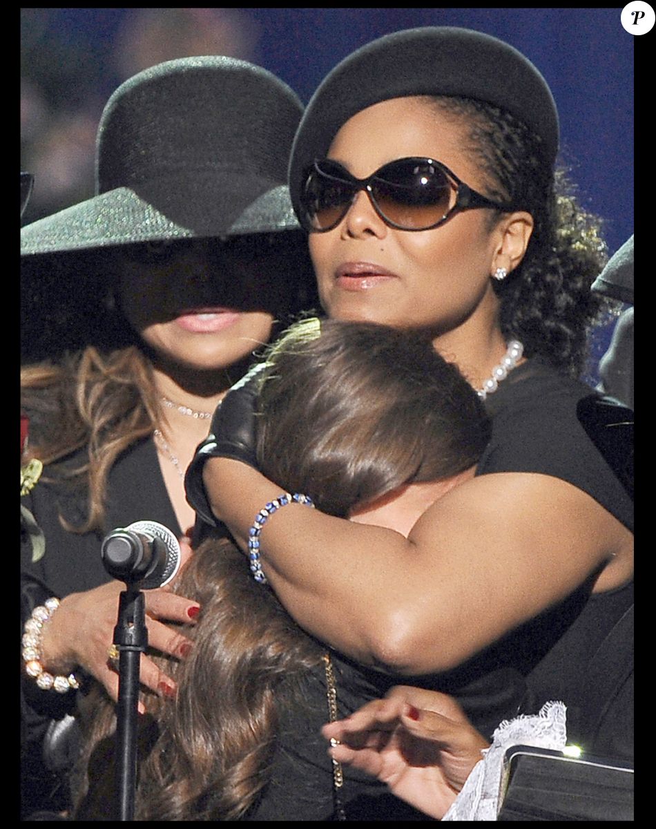 Jackson pose avec sa "superbe" nièce Paris rare photo de leur