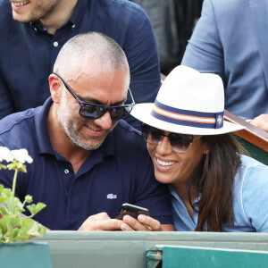 Amel Bent et son mari Patrick Antonelli dans les tribunes des internationaux de tennis de Roland Garros à Paris, France, le 3 juin 2018. © Dominique Jacovides - Cyril Moreau/Bestimage 