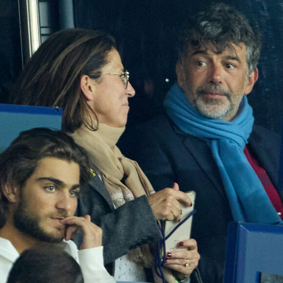 Stéphane Plaza - People au match retour de Ligue Des Champions 2022 (LDC) entre le PSG et Benfica (1-1) au Parc des Princes à Paris le 11 octobre 2022. © Cyril Moreau/Bestimage