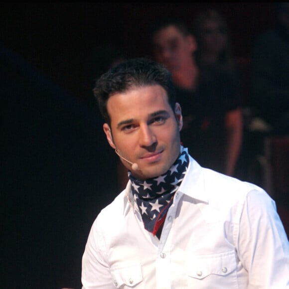 Mario Barravecchia - Réprésentation du spectacle "Salut Joe" par les anciens de la Star Academy au Cirque d'hiver Bouglione. Paris.