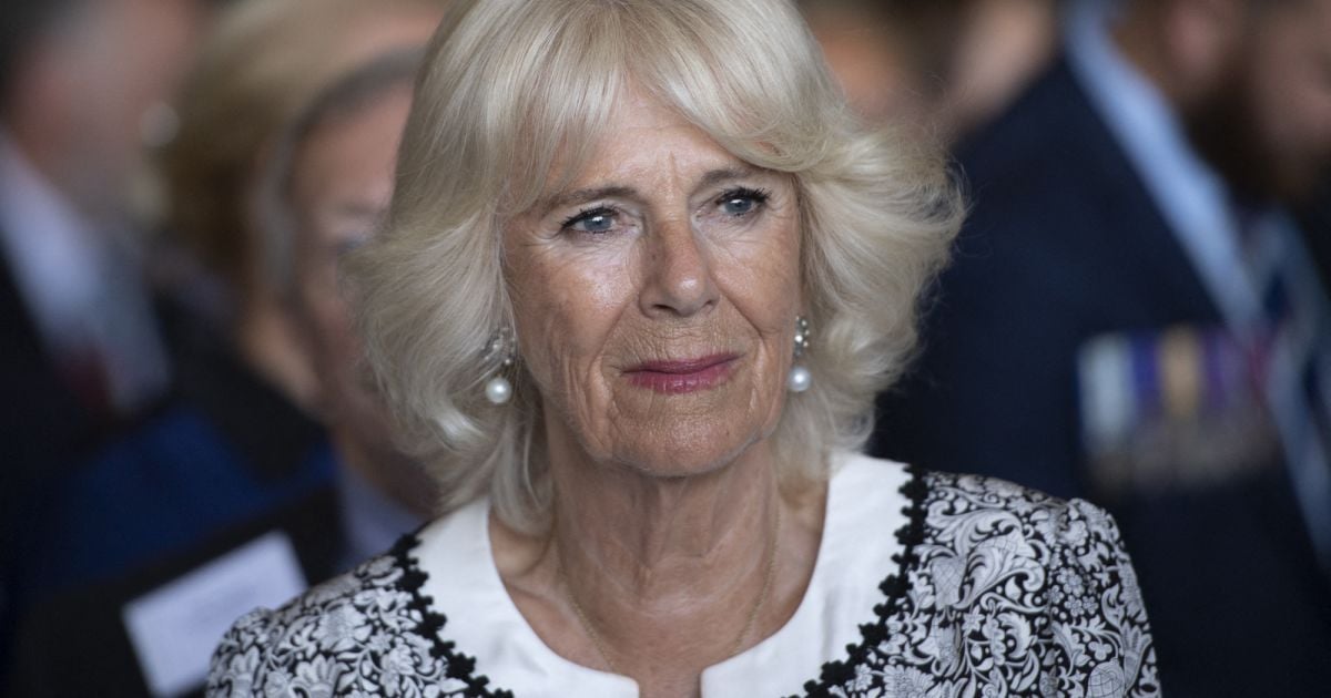 Taken à La Recherche De Sophie Parker Camilla Parker Bowles à bord du navire HMS Queen Elizabeth, pour