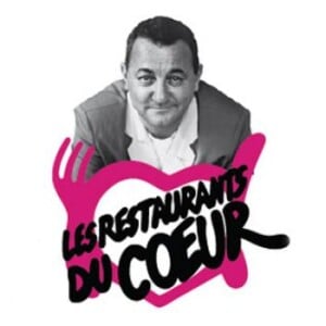 Le logo des Restos du coeur avec la photo symbolique de Coluche prise par Gaston Bergeret