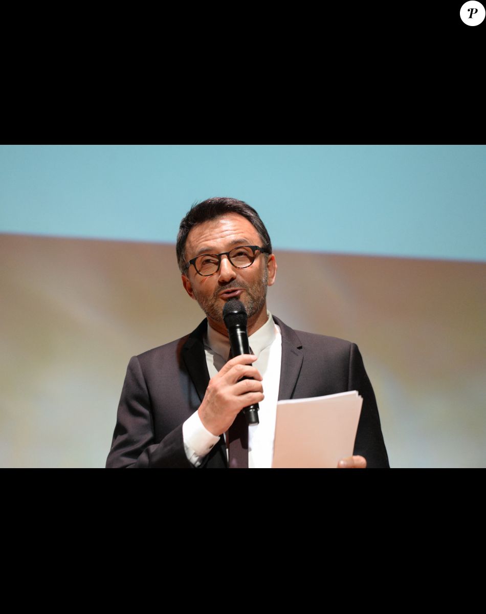 Frédéric Lopez - Soirée de la 9ème édition des "Positive Planet Awards" à la Fondation Louis Vuitton, Paris le 7 décembre 2016. © Rachid Bellak/Bestimage.