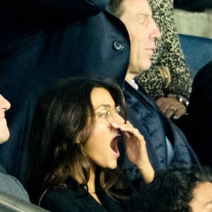 Pierre Gasly et Kika Cerqueira Gomes, Tina Kunakey et son frère Zakari, - People au match de Ligue 1 Uber Eats "PSG -OM" au Parc des Princes à Paris le 16 octobre 2022. © Cyril Moreau/Bestimage