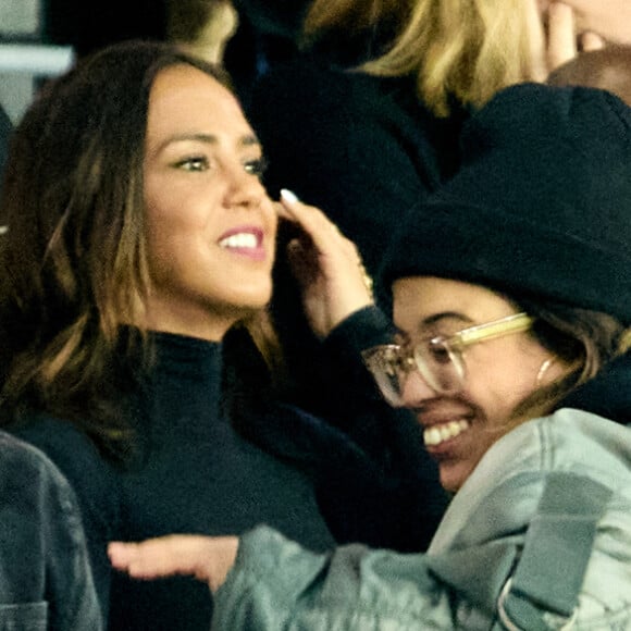 Melha Bedia et Alice Belaïdi - People au match de Ligue 1 Uber Eats "PSG -OM" au Parc des Princes à Paris le 16 octobre 2022. © Cyril Moreau/Bestimage