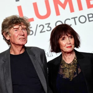 Etienne Chatiliez et Sabine Azéma - Cérémonie d'ouverture de la 14e édition du Festival Lumière 2022 à la Halle Tony Garnier à Lyon. Le 15 octobre 2022. © Domnique Jacovides / Bestimage