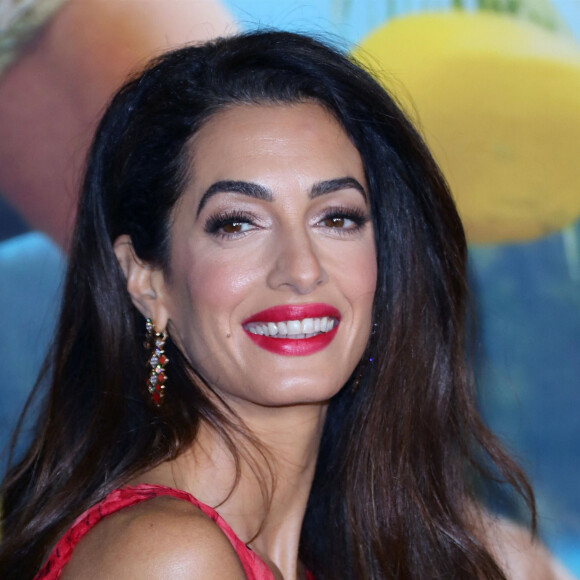 Amal Clooney - Première du film "Ticket To Paradise" à Los Angeles, le 17 octobre 2022.