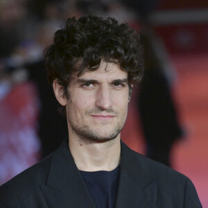 Louis Garrel - Première du film "L'ombra di Caravaggio" lors de la 16e édition du Festival du Film de Rome, le 18 octobre 2022. © Mario Cartelli/SOPA Images via Zuma Press/Bestimage