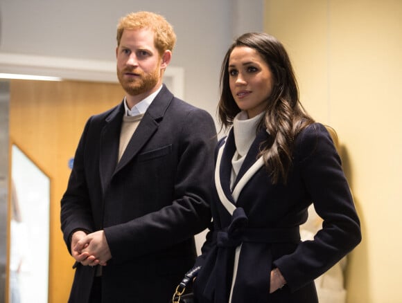 Le prince Harry et sa fiancée Meghan Markle assistent à une séance de formation des apprentis coaches au Nechells Wellbeing Centre à Birmingham le 8 mars 2018. 