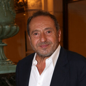 Patrick Timsit - Dîner des Molières au salon Opéra Garnier de l'Hôtel Intercontinental à Paris, France, le 12 Septembre 2022. La cérémonie aura lieu le 30 Mai 2022 et sera diffusée sur France 3. © Bertrand Rindoff / Bestimage.