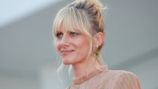 Mélanie Laurent : Son célèbre ex-compagnon a refait sa vie... avec une autre actrice !