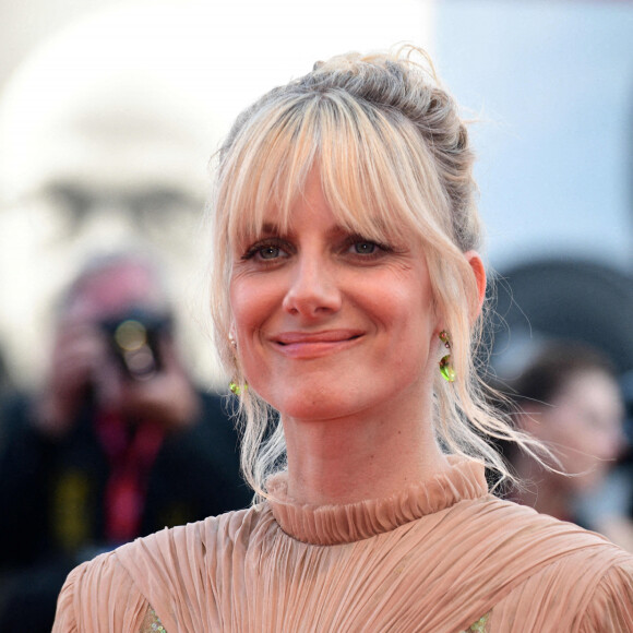 Mélanie Laurent - Red Carpet du film White Noise et de la cérémonie d'ouverture lors de la 79ème édition du festival international du film de Venise, la Mostra le 31 août 2022. © LaPresse / Panoramic / Bestimage.