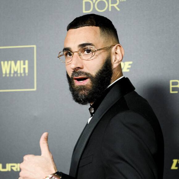 Karim Benzema - Photocall de la 66ème cérémonie du Ballon d'Or au Théâtre du Chatelet à Paris le 17 octobre 2022.