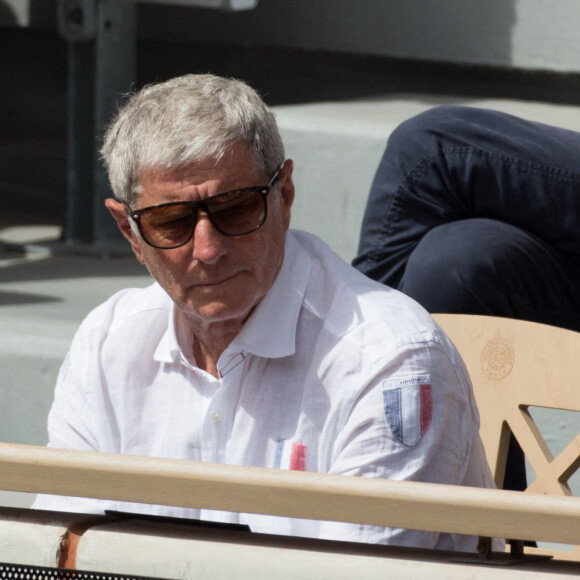 Jean-Michel Larque - Les célébrités dans les tribunes lors des Internationaux de France de Tennis de Roland Garros 2022, le 27 mai 2022. © MPP / Bestimage