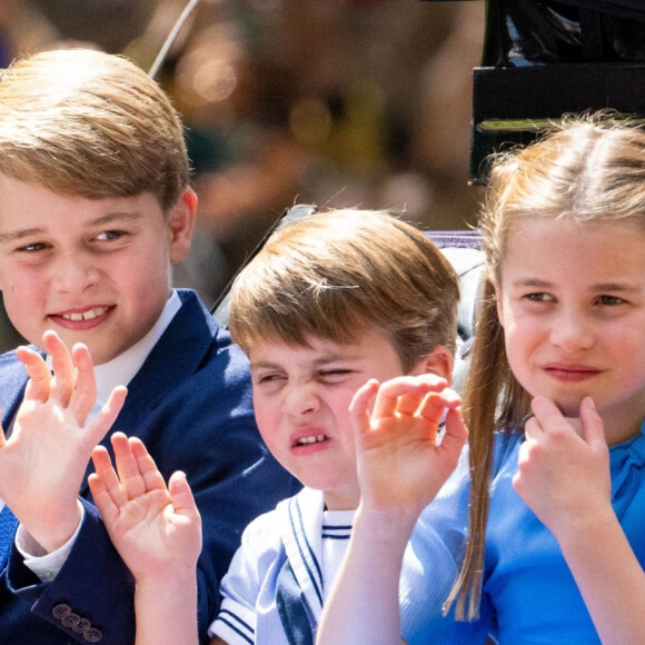 Le prince George de Cambridge, Le prince Louis de Cambridge, La princesse Charlotte de Cambridge - Les membres de la famille royale lors de la parade militaire "Trooping the Colour" dans le cadre de la célébration du jubilé de platine (70 ans de règne) de la reine Elizabeth II à Londres, le 2 juin 2022. 