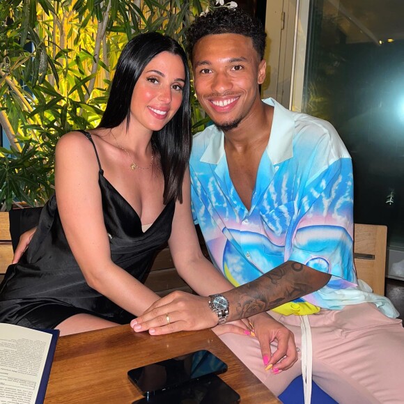 Coralie Porrovecchio et Boubacar Kamara en amoureux