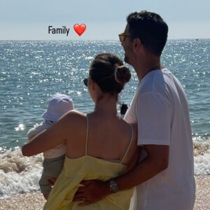 Ilona Smet son époux Kamran Ahmed et leur fils sur Instagram. Le 29 août 2022.