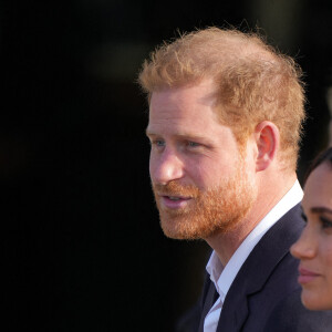 Le prince Harry et Meghan Markle assistent à une réception organisée par la ville de La Haye et le ministère néerlandais de la Défense, au Nations Home, la veille de l'ouverture des Invictus Games 2020 à Zuiderpark, La Haye, le 15 avril 2022. 