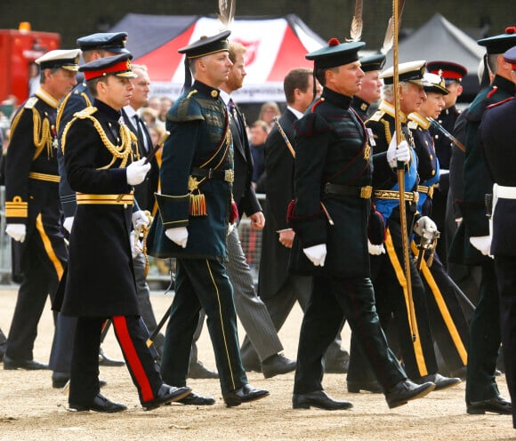 Le roi Charles III d'Angleterre, la princesse Anne, le prince Harry, duc de Sussex - Sorties du service funéraire à l'Abbaye de Westminster pour les funérailles d'Etat de la reine Elizabeth II d'Angleterre. Le 19 septembre 2022 