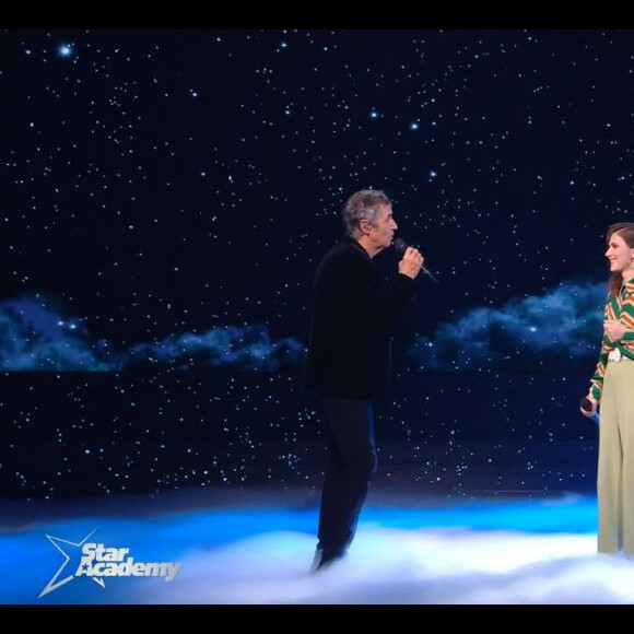 Paola et Julien Clerc lors du prime de la "Star Academy" du 22 octobre 2022, sur TF1
