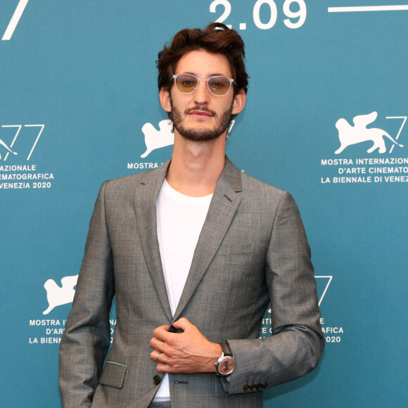 Pierre Niney - Photocall du film "Amants" lors du festival international du film de Venise (Mostra).