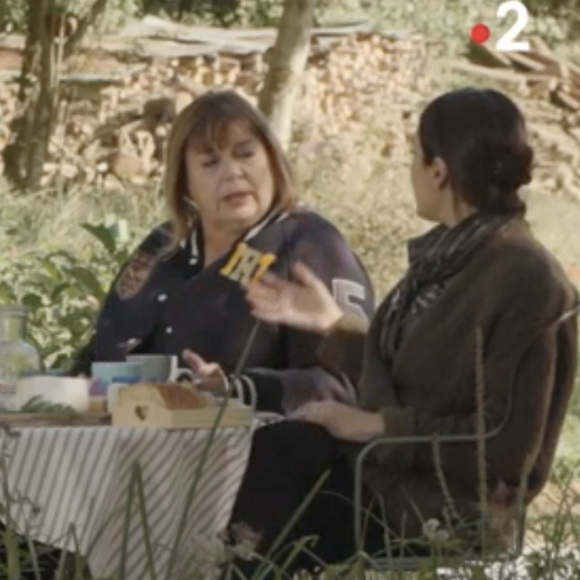 Frédéric Lopez a reçu Sofia Essaïdi, Michèle Bernier et Fabien Olicard dans son émission "Un dimanche à la campagne" - France 2