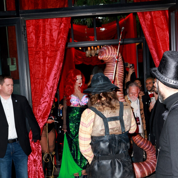 Tom Kaulitz, Heidi Klum déguisée en ver de terre - Soirée d'Halloween organisée par Heidi Klum (21e édition) au Sake No Hana chez Moxy Lower East Side à New York. Le 31 octobre 2022.