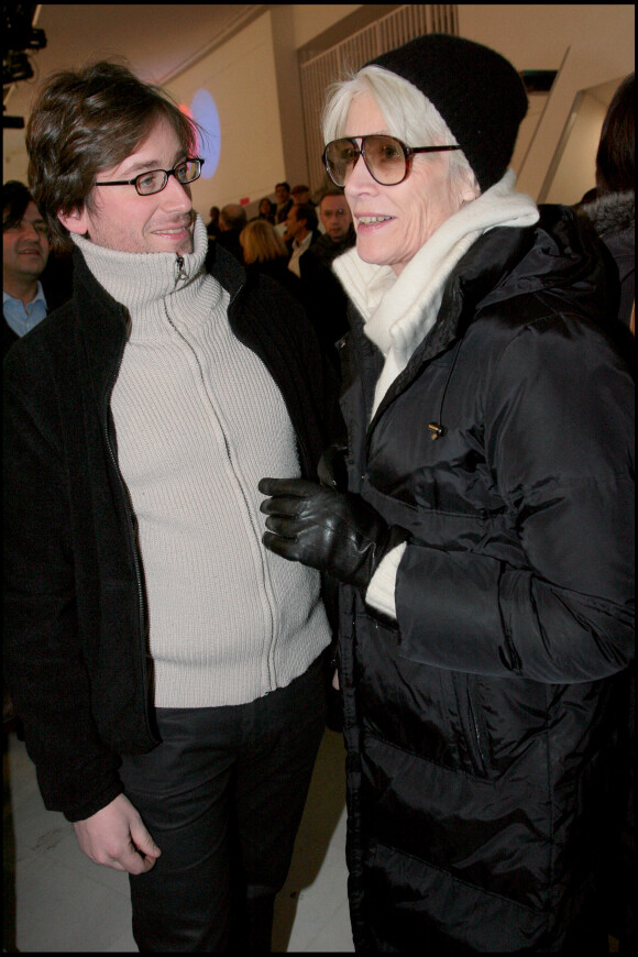 Françoise Hardy et son fils Thomas Dutronc - Henri Salvador "tire sa révérence" et fait ses adieux à la scène lors d'un concert au palais des congrès de Paris le 21 décembre 2007