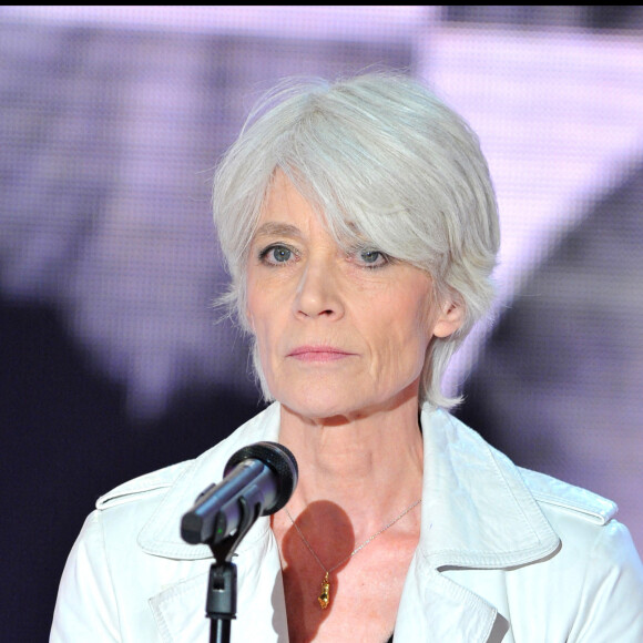 Archive - Françoise Hardy - Enregistrement de "Vivement Dimanche" le 30 mars 2010