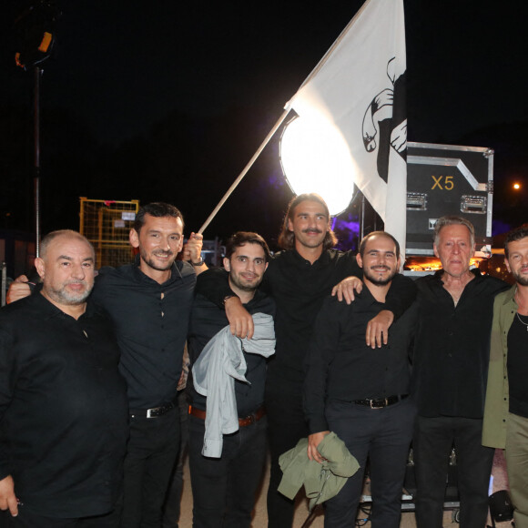 Claudio Capeo et le groupe Canta U Populu Corsu - Jour 2 - Backstage - Enregistrement de l'émission "Embarquement immédiat" au théâtre de verdure du Casone à Ajaccio, diffusée le 4 novembre sur France 3. Le 10 octobre 2022.  © Olivier Sanchez / Bestimage 