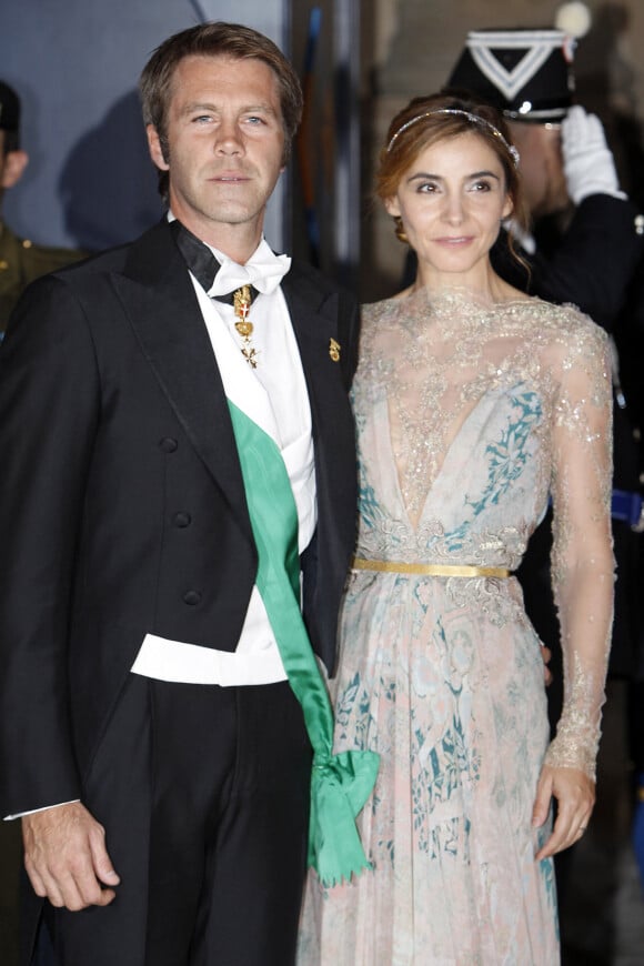 Le prince Emmanuel Philibert de Savoie et la princesse Clotilde de Savoie (Clotilde Courau) - Arrivee des invites au diner de gala organise au Palais Grand-Ducal, a l'occasion du mariage du prince Guillaume de Luxembourg et la comtesse Stephanie de Lannoy a Luxembourg, le 19 octobre 2012. 
