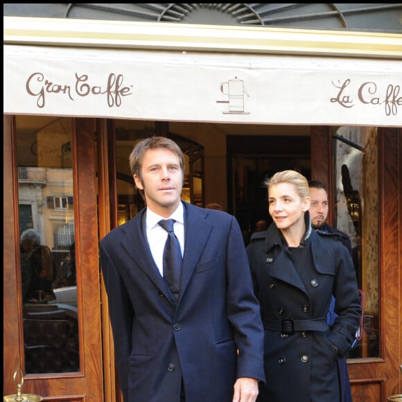 Le prince Emmanuel Philibert de Savoie et la princesse Clotilde de Savoie assistent au 1337me anniversaire de la garde nationale d'honneur à Rome le 16 janvier 2011
